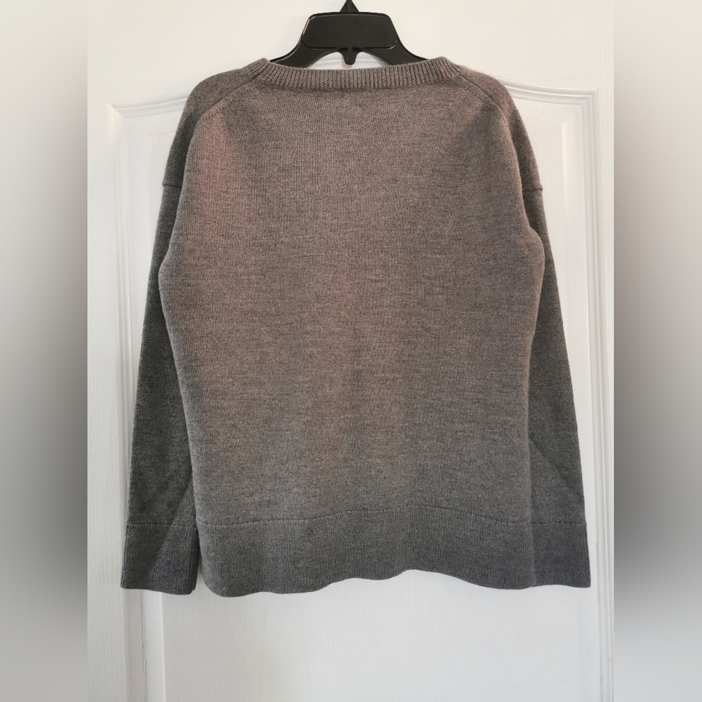 Aritzia Babaton Merino Wool Sweater size XS ptp 19" - Picture 4 of 12